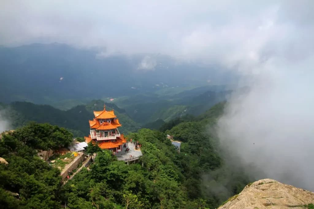 Baiyun Mountain